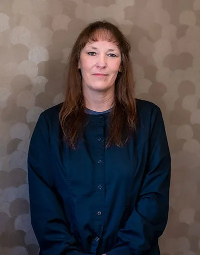 SUE, DENTAL ASSISTANT